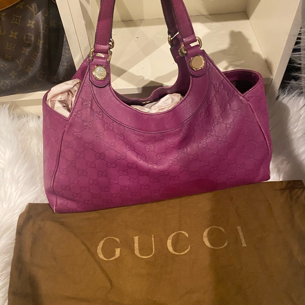 Purple Gucci leather monogram purse %100 Authentic - Picture 7 of 10